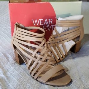 NWT Wear Ever Memory Foam Strappy Sandals